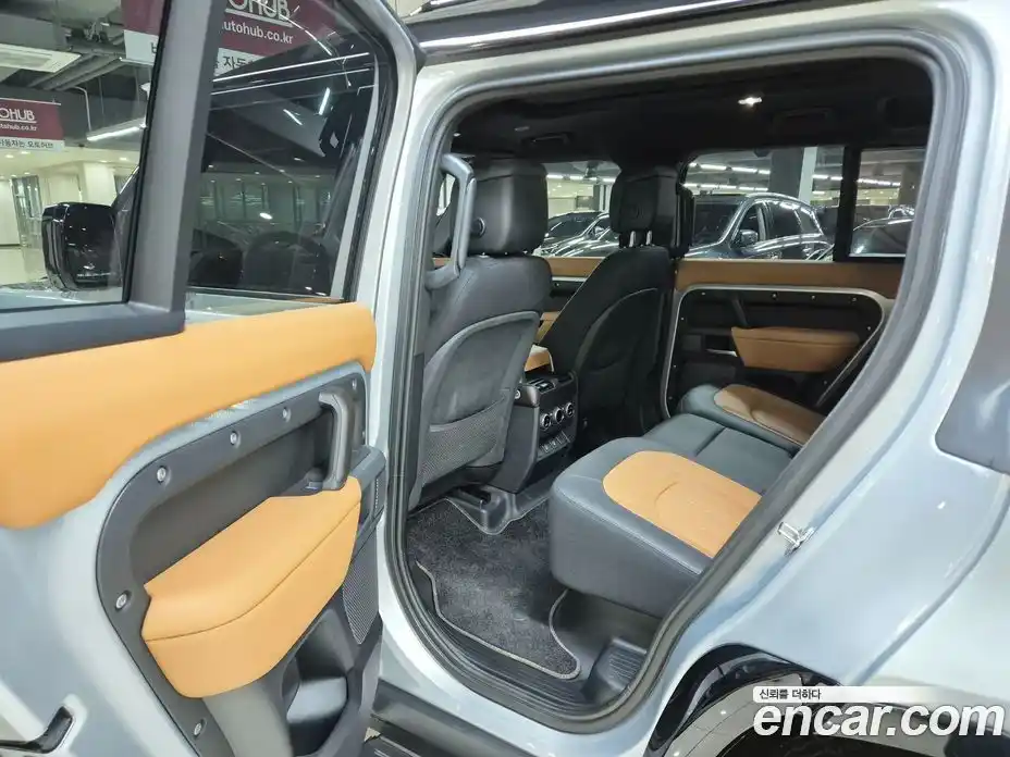 Land Rover Defender 2024 3.0 Автомат в Москве № 166022, фото 9