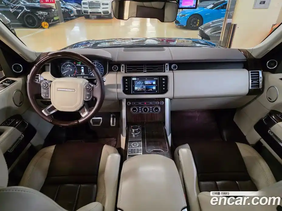 Land Rover Range-Rover 2016 5.0 Автомат в Москве № 166919, фото 6