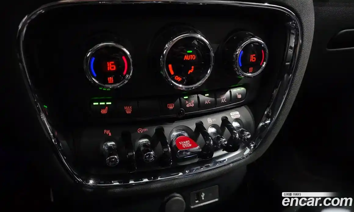 Mini Clubman 2021 1.5 Автомат в Москве № 167158, фото 15