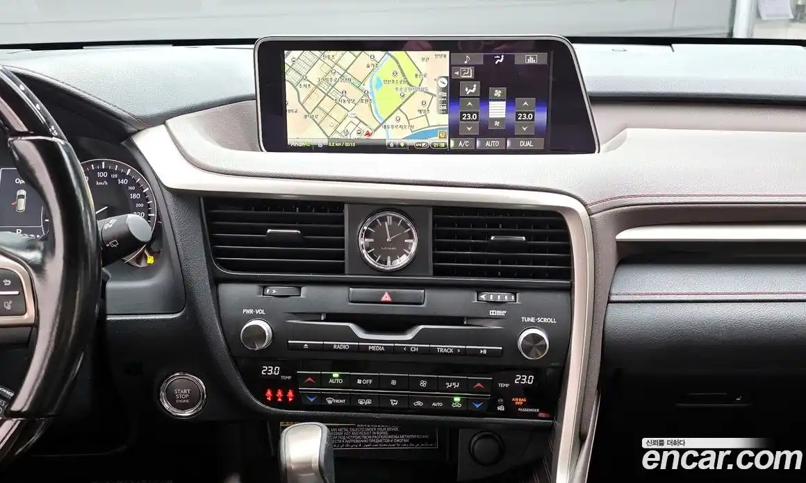 Lexus RX 2017 3.5 Автомат в Москве № 168202, фото 19