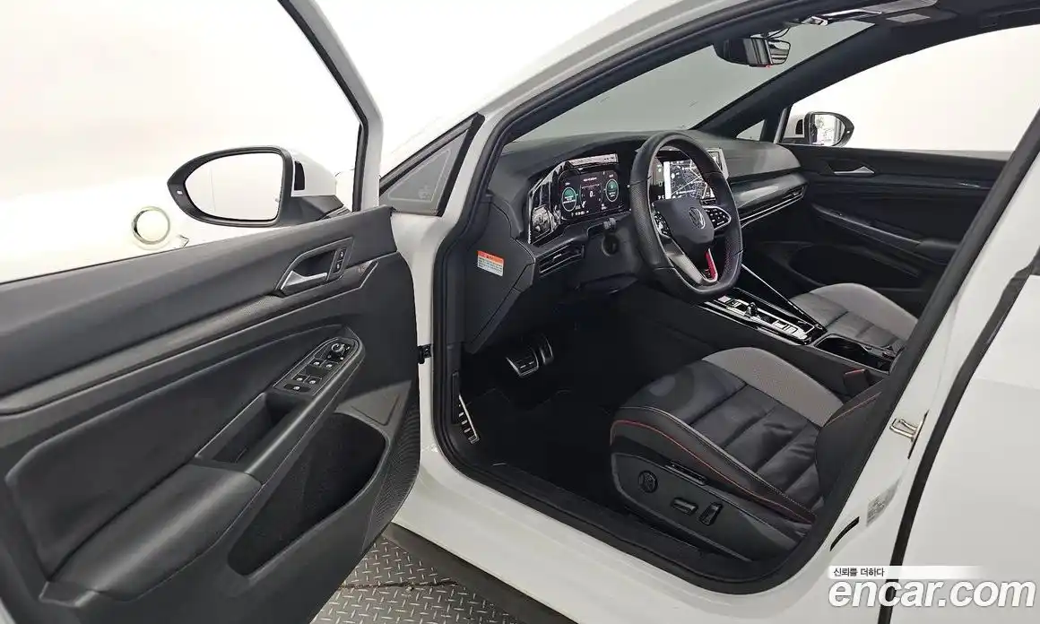 Volkswagen Golf 2024 2.0 Автомат в Москве № 168440, фото 10