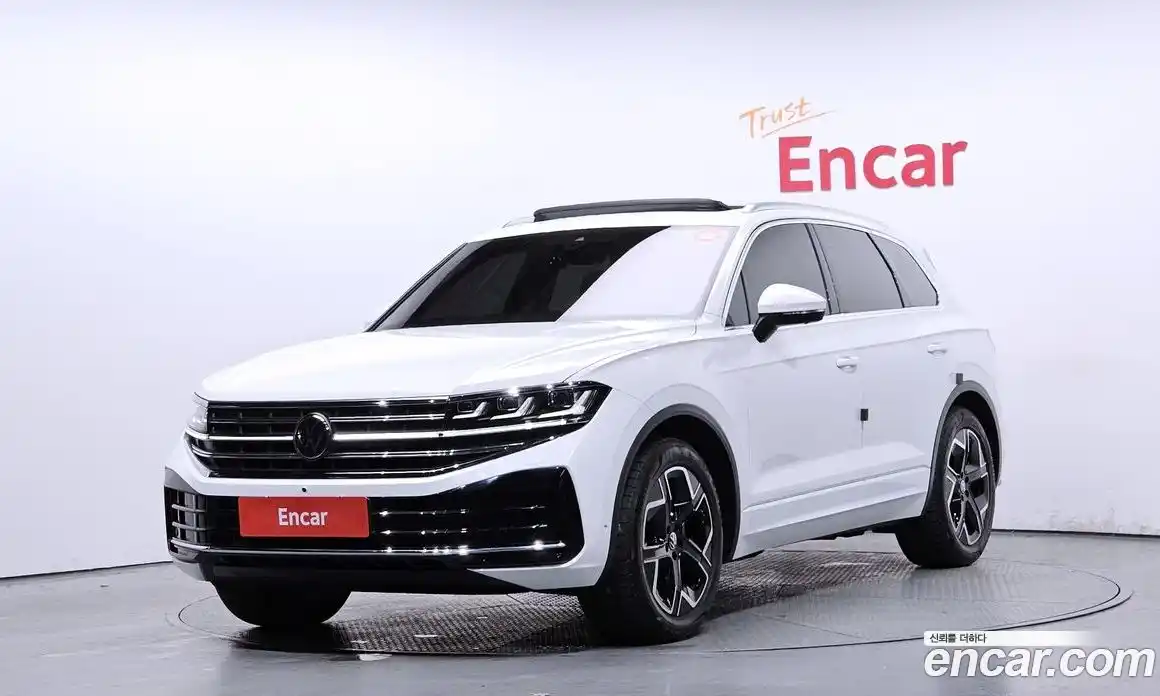 Volkswagen Touareg 2024 3.0 Автомат в Москве № 168493, фото 14