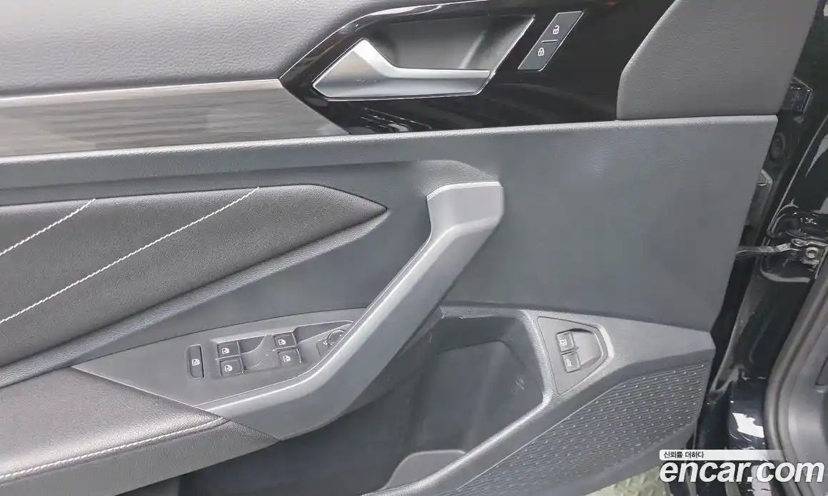 Volkswagen Jetta 2023 1.5 Автомат в Москве № 168712, фото 13