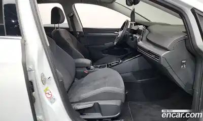 Volkswagen Golf 2023 2.0 Автомат в Москве № 168733, миниатюра 11