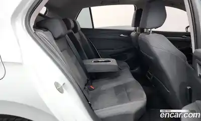 Volkswagen Golf 2023 2.0 Автомат в Москве № 168733, миниатюра 12