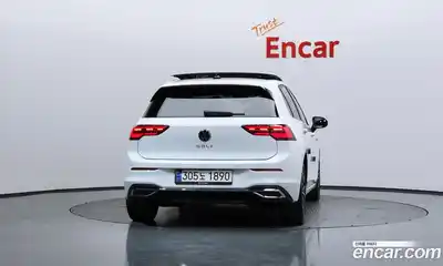 Volkswagen Golf 2023 2.0 Автомат в Москве № 168733, миниатюра 4