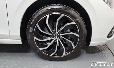 Volkswagen Golf 2023 2.0 Автомат в Москве № 168733, миниатюра 5