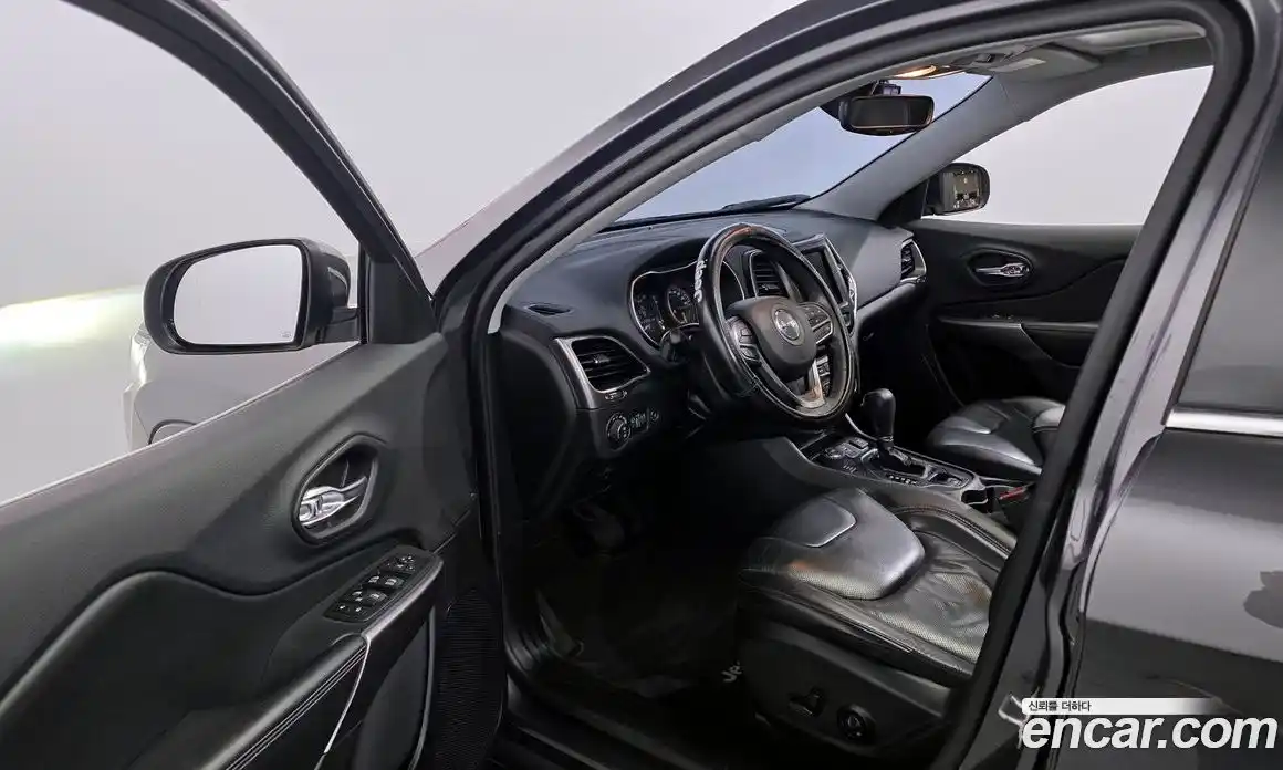 Jeep Cherokee 2019 2.4 Автомат в Москве № 169752, фото 6