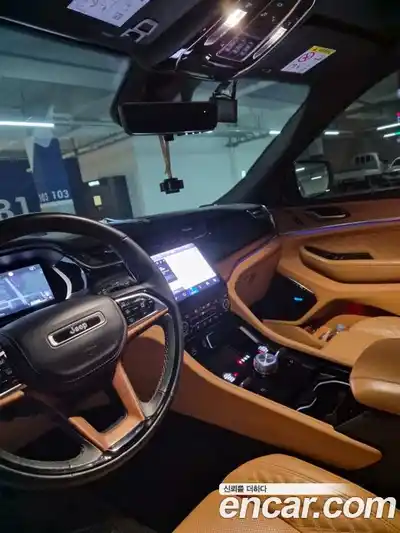 Jeep Cherokee 2023 3.6 Автомат в Москве № 170063, миниатюра 6