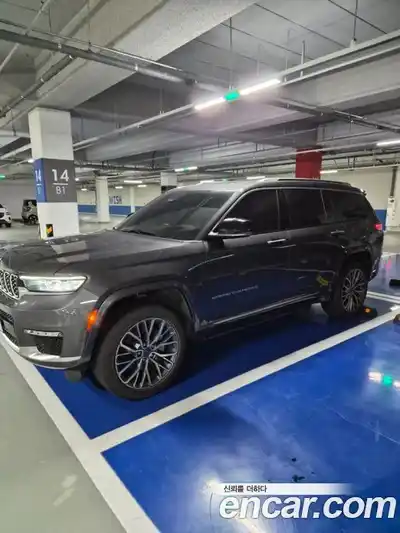 Jeep Cherokee 2023 3.6 Автомат в Москве № 170063, миниатюра 10