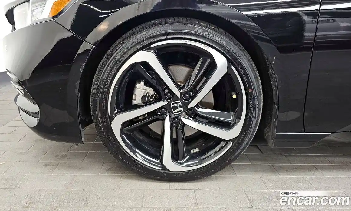 Honda Accord 2018 2.0 Автомат в Москве № 170609, фото 16