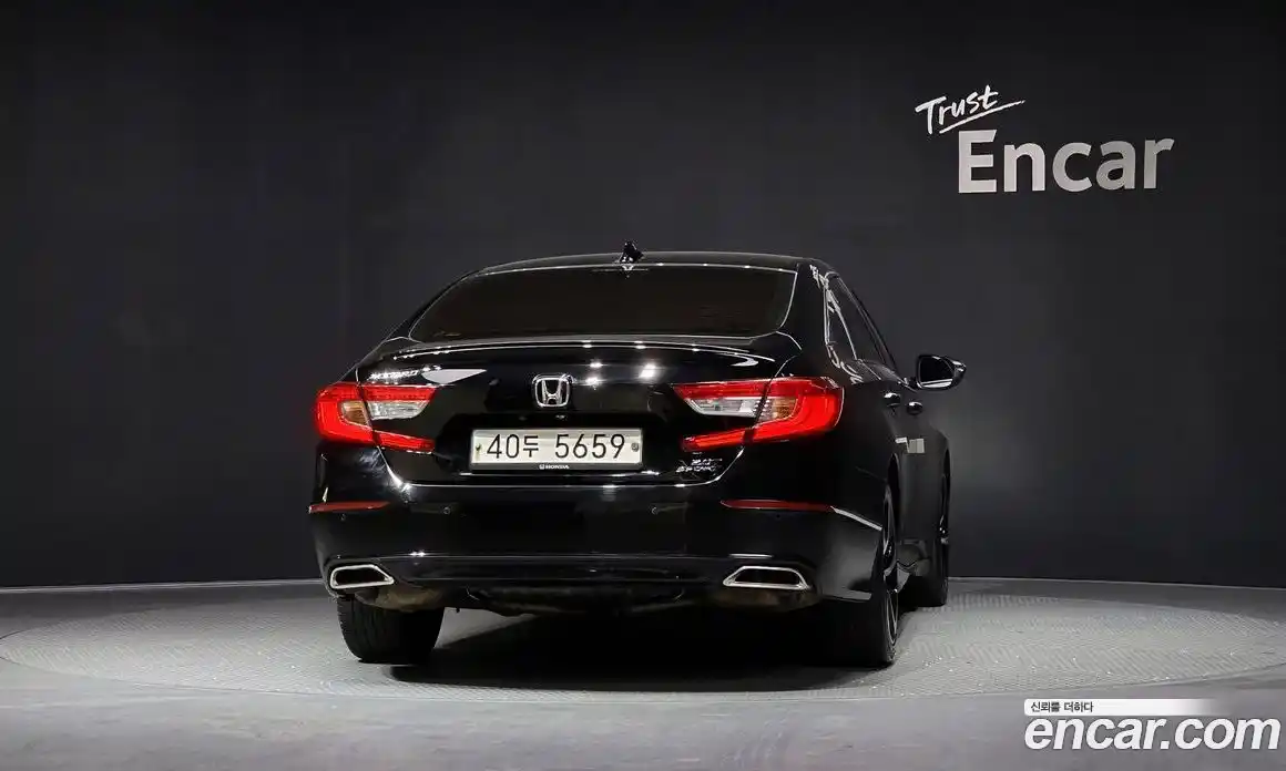 Honda Accord 2018 2.0 Автомат в Москве № 170609, фото 20
