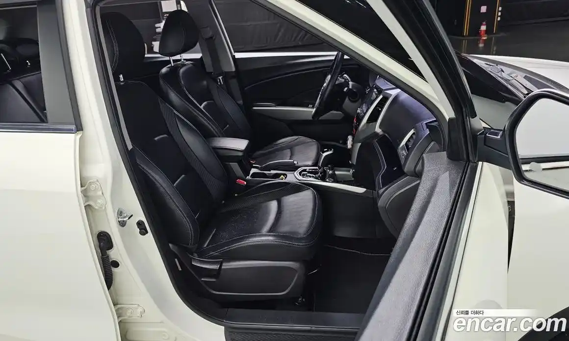 SsangYong TIBOLI 2016 1.6 Автомат в Москве № 182121, фото 11