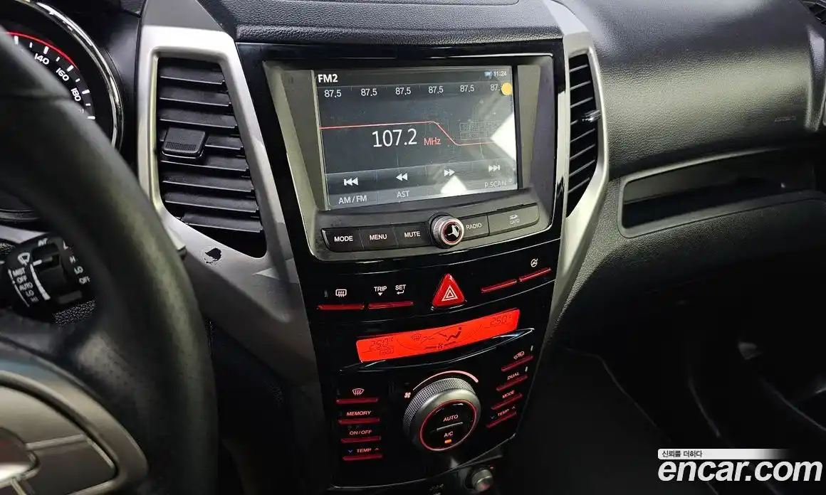 SsangYong TIBOLI 2016 1.6 Автомат в Москве № 182121, фото 19