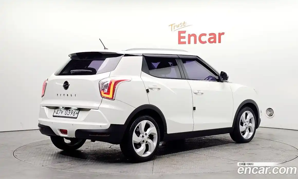 SsangYong TIBOLI 2016 1.6 Автомат в Москве № 182121, фото 9