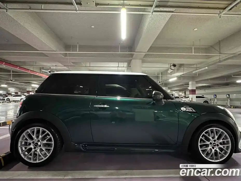 Mini Cooper 2009 1.6 Автомат в Москве № 182365, фото 6