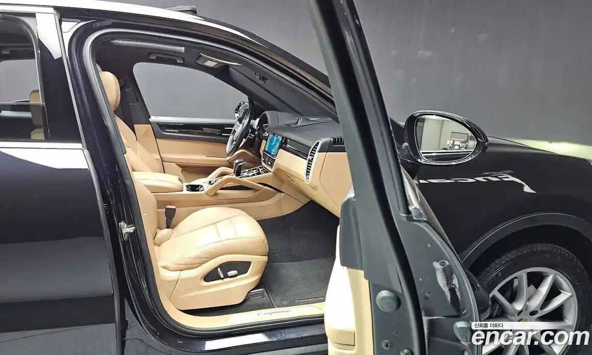 Porsche Cayenne 2019 3.0 Автомат в Москве № 182733, фото 19