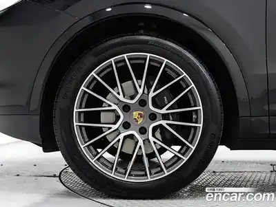 Porsche Cayenne 2023 3.0 Автомат в Москве № 186168, миниатюра 5