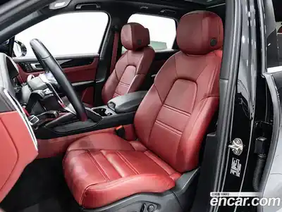 Porsche Cayenne 2023 3.0 Автомат в Москве № 186168, миниатюра 10