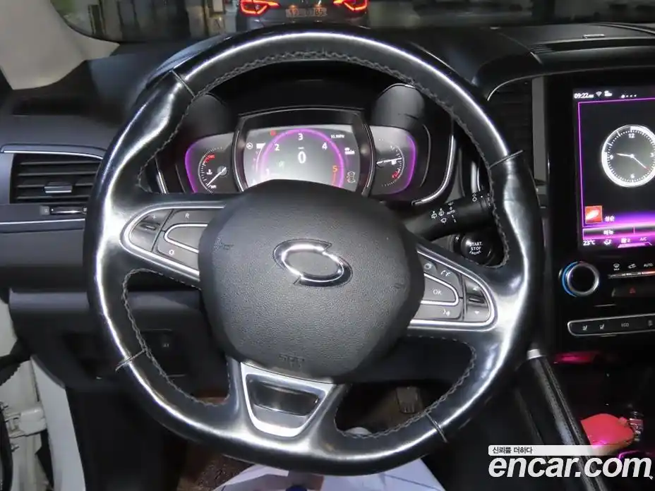 Renault QM6 2018 2.0 Автомат в Москве № 186488, фото 15