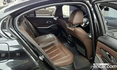 BMW 3-Series 2019 2.0 Автомат в Москве № 188596, миниатюра 12