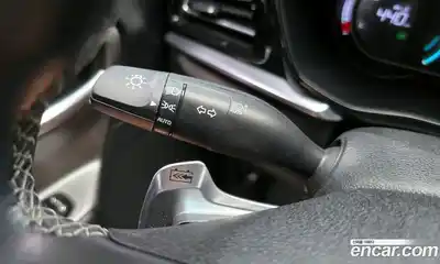 Kia Niro 2023 Автомат в Москве № 19026, миниатюра 2