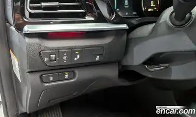Kia Niro 2023 Автомат в Москве № 19026, миниатюра 9
