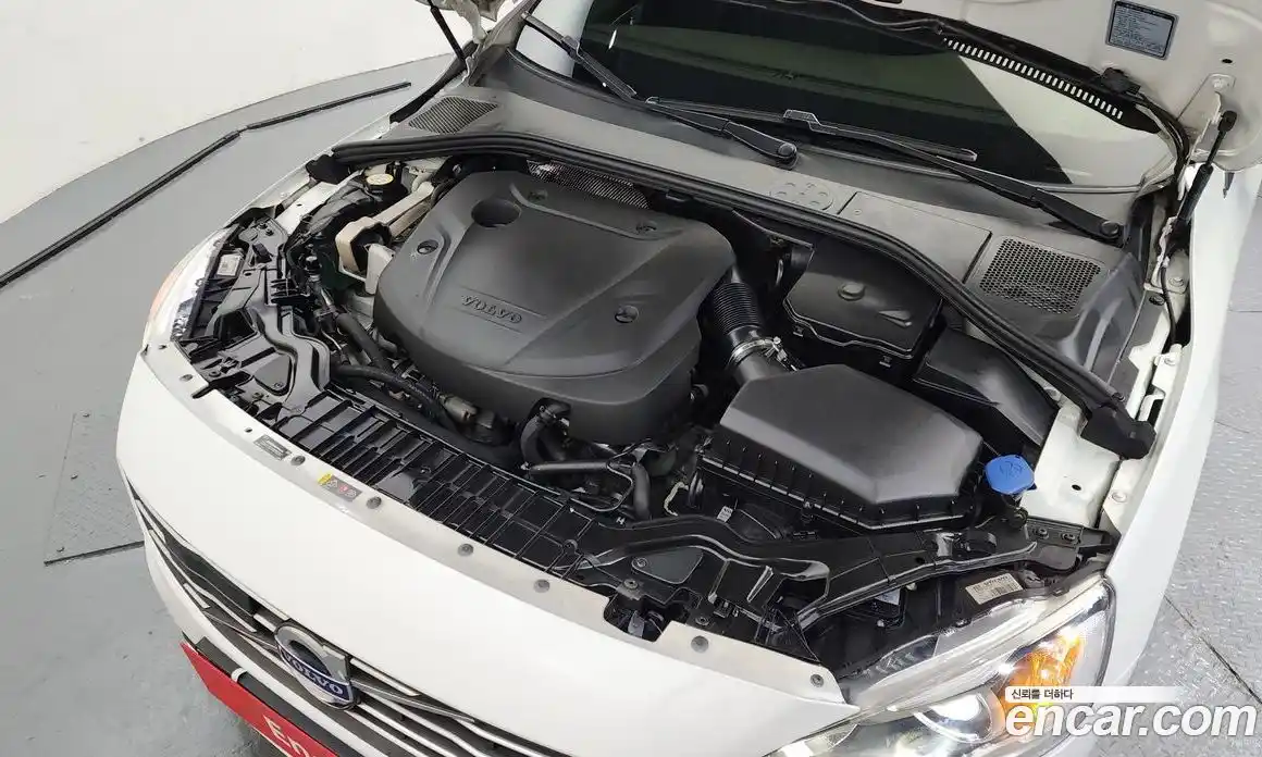 Volvo S60 2018 2.0 Автомат в Москве № 190670, фото 12