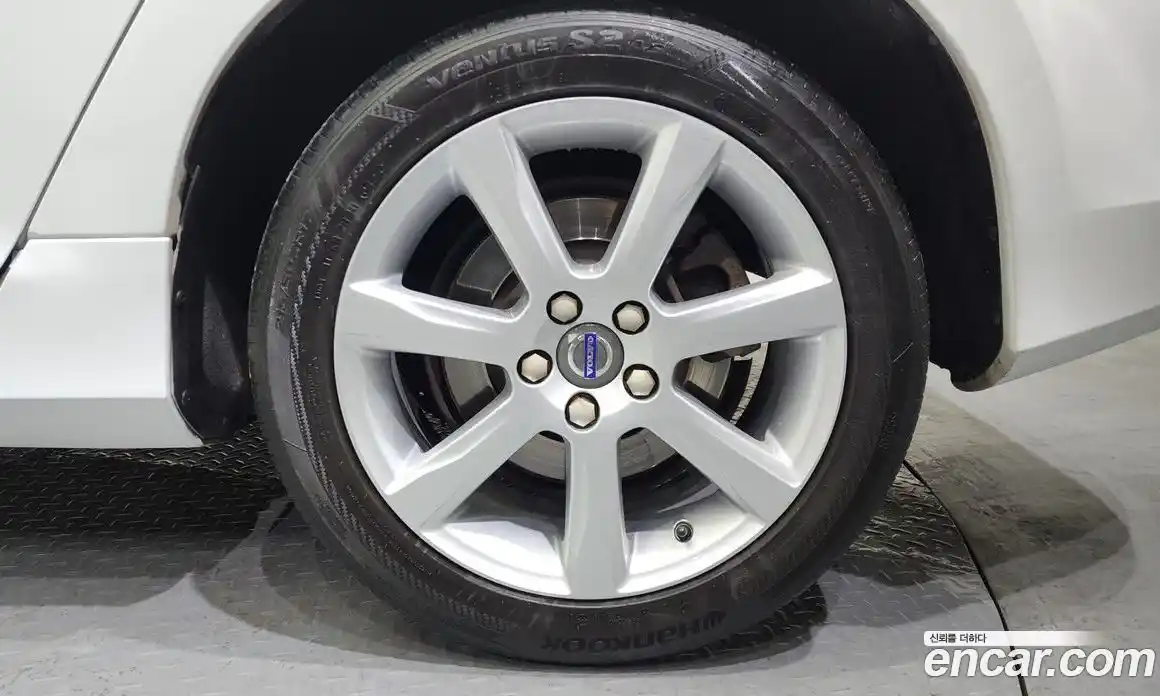 Volvo S60 2018 2.0 Автомат в Москве № 190670, фото 16