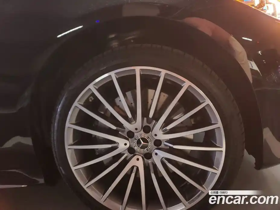 Mercedes-Benz S-Class 2024 3.0 Автомат в Москве № 193875, фото 5