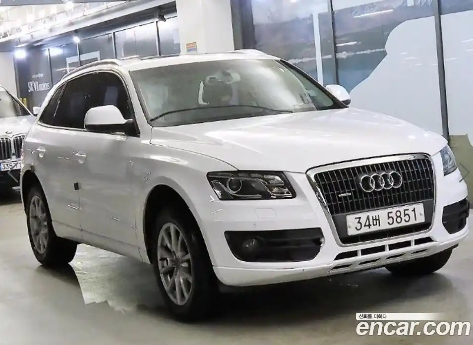 Audi Q5 2012 2.0 Автомат в Москве № 194372, фото 1