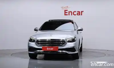 Mercedes-Benz E-Class 2023 3.0 Автомат в Москве № 195665, миниатюра 3