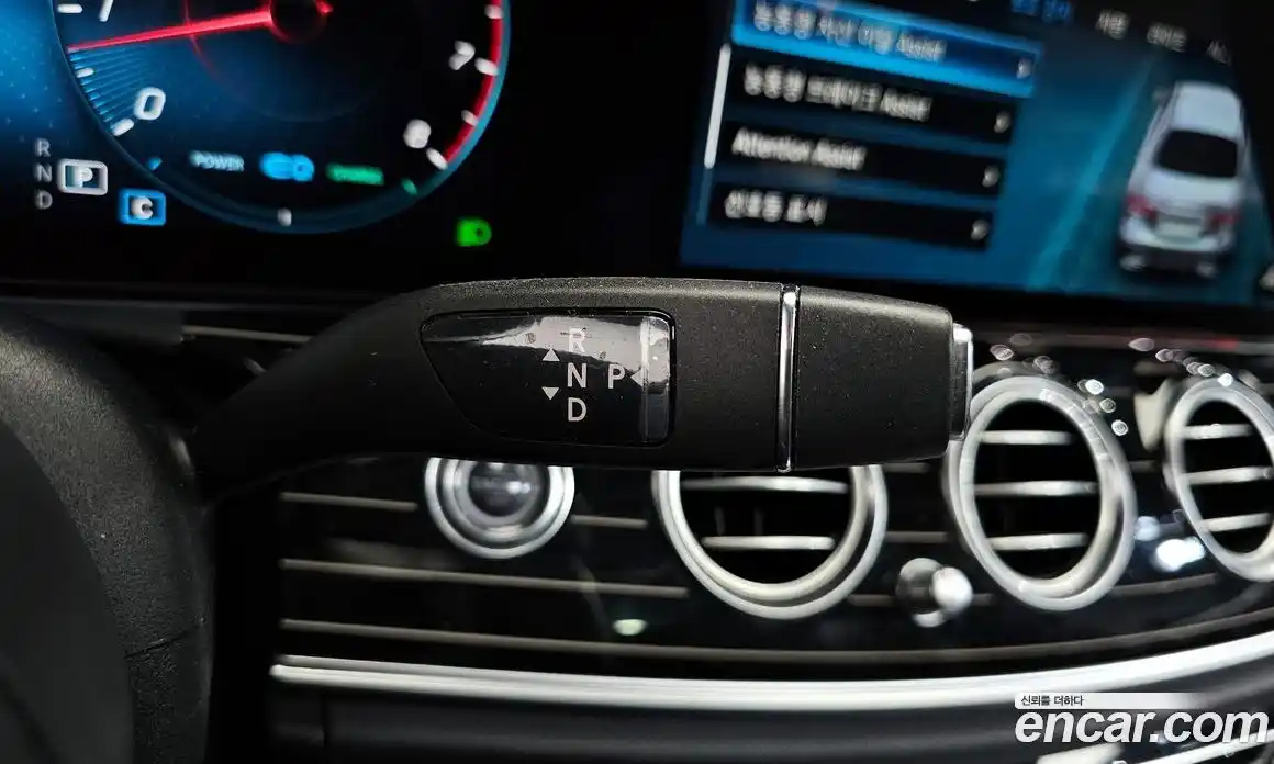 Mercedes-Benz E-Class 2023 3.0 Автомат в Москве № 195665, фото 9