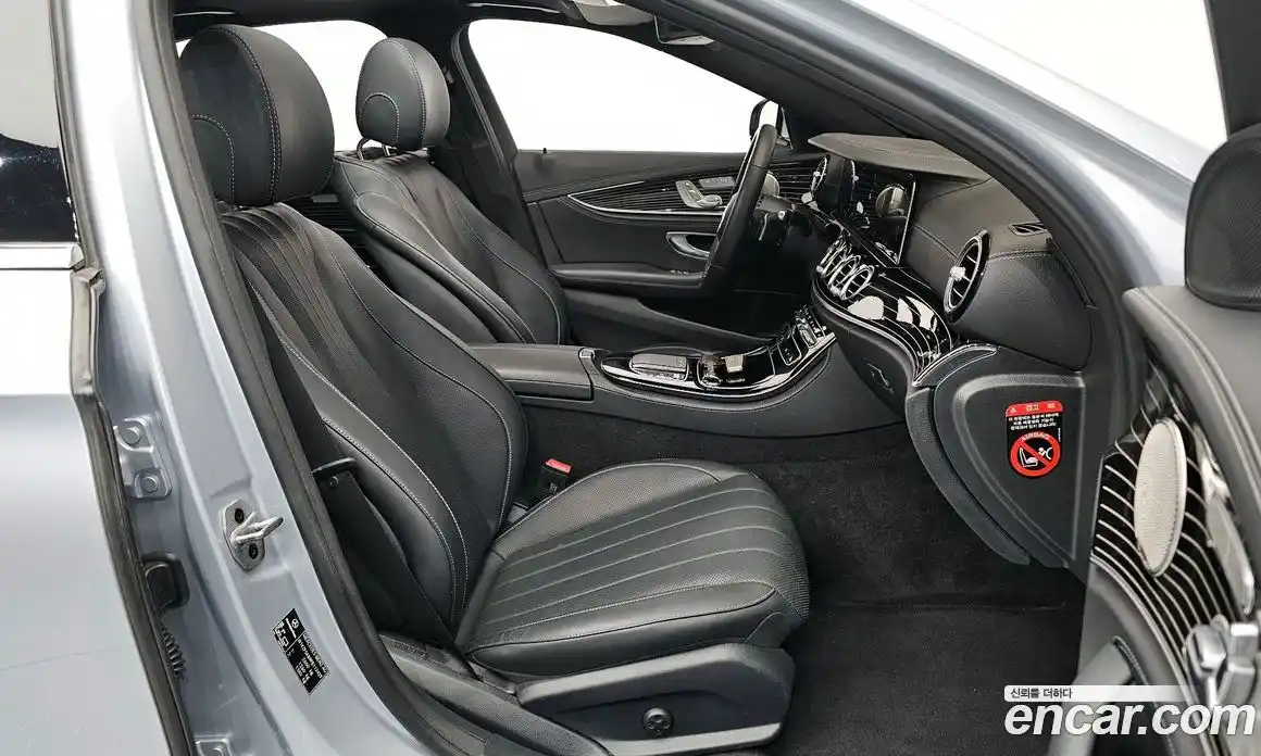 Mercedes-Benz E-Class 2023 3.0 Автомат в Москве № 195665, фото 10