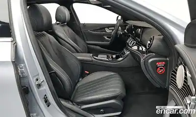 Mercedes-Benz E-Class 2023 3.0 Автомат в Москве № 195665, миниатюра 10