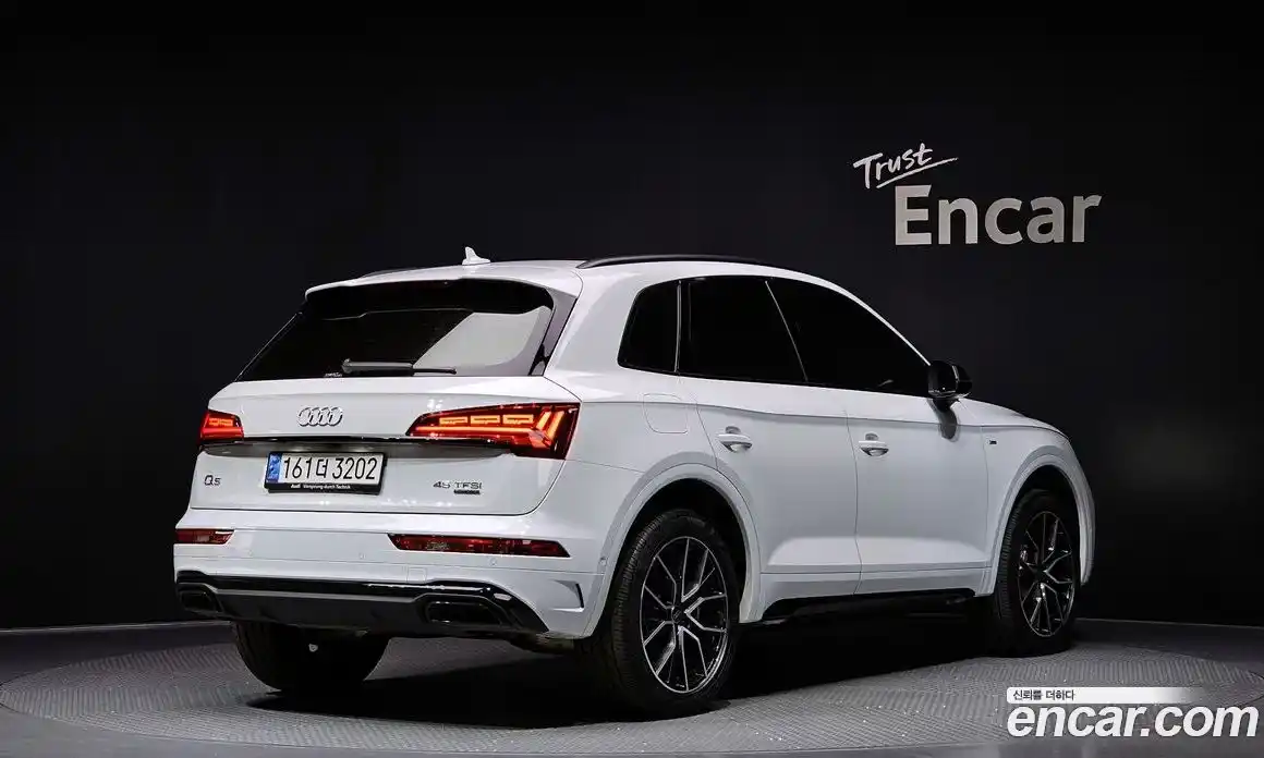 Audi Q5 2024 2.0 Автомат в Москве № 195952, фото 7