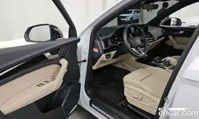 Audi Q5 2024 2.0 Автомат в Москве № 195952, миниатюра 8