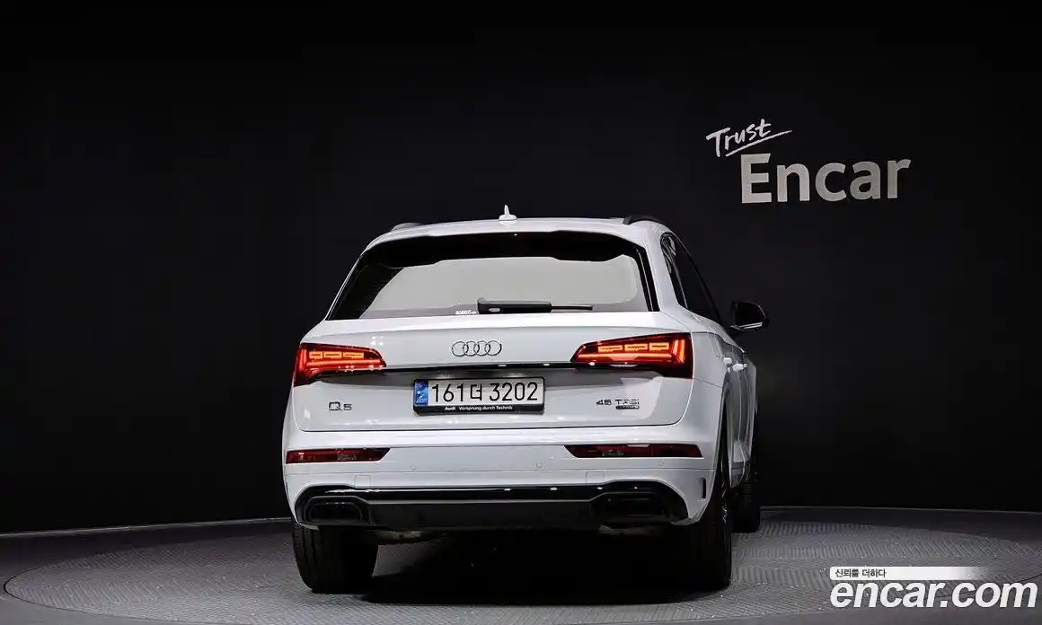 Audi Q5 2024 2.0 Автомат в Москве № 195952, фото 10