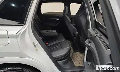 Audi Q6 e-tron 2025 0.2 Автомат в Москве № 195996, миниатюра 12