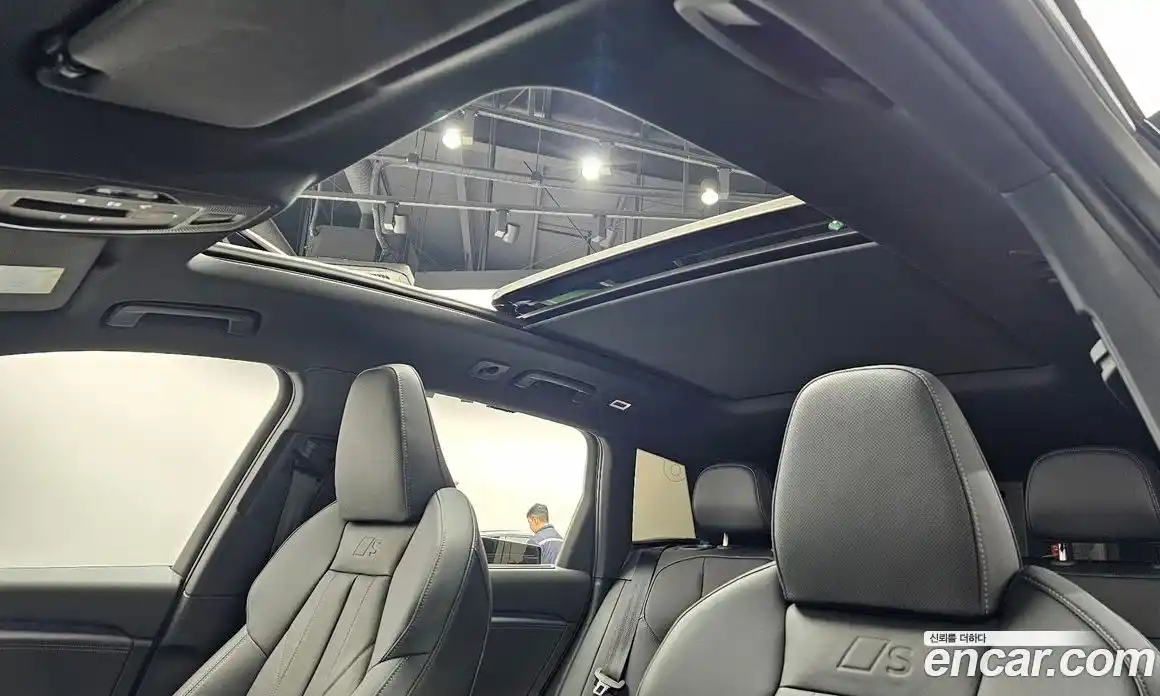 Audi Q6 e-tron 2025 0.2 Автомат в Москве № 195996, фото 19