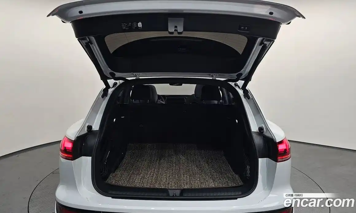 Audi Q6 e-tron 2025 0.2 Автомат в Москве № 195996, фото 20