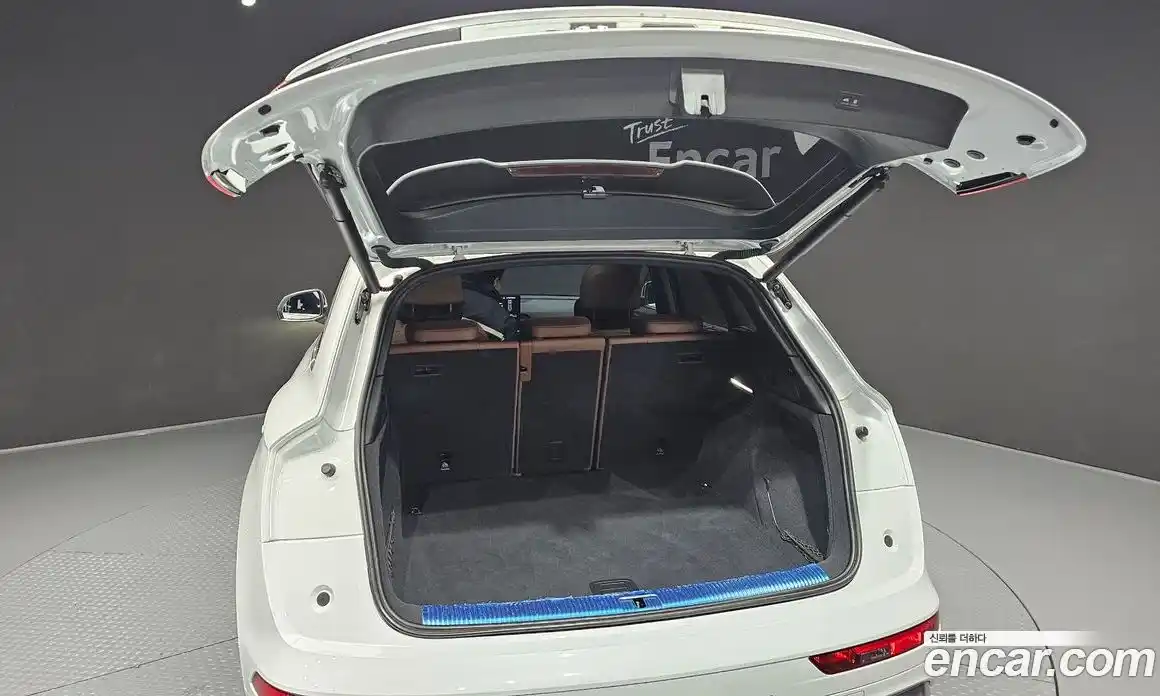 Audi Q5 2021 2.0 Автомат в Москве № 196302, фото 20