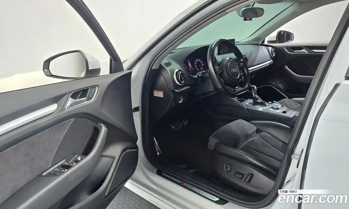 Audi A3 2015 2.0 Автомат в Москве № 196504, фото 10