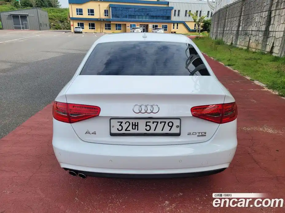 Audi A4 2014 2.0 Автомат в Москве № 196726, фото 4