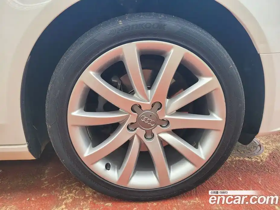 Audi A4 2014 2.0 Автомат в Москве № 196726, фото 5