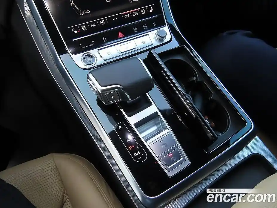 Audi Q8 2021 3.0 Автомат в Москве № 196741, фото 11