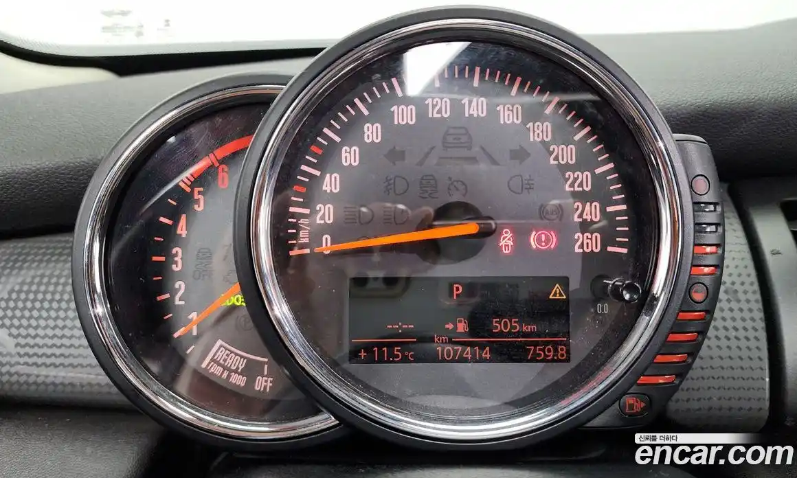 Mini Cooper 2017 1.5 Автомат в Москве № 198478, фото 8