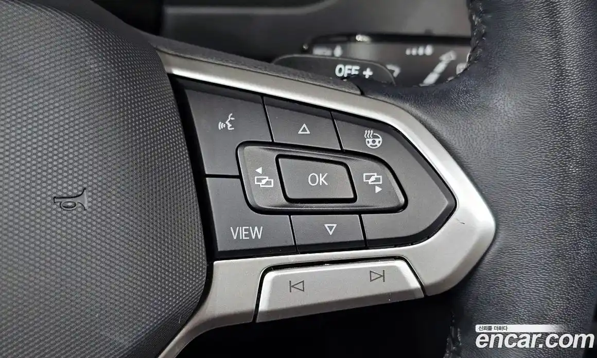 Volkswagen Tiguan 2023 2.0 Автомат в Москве № 198923, фото 13