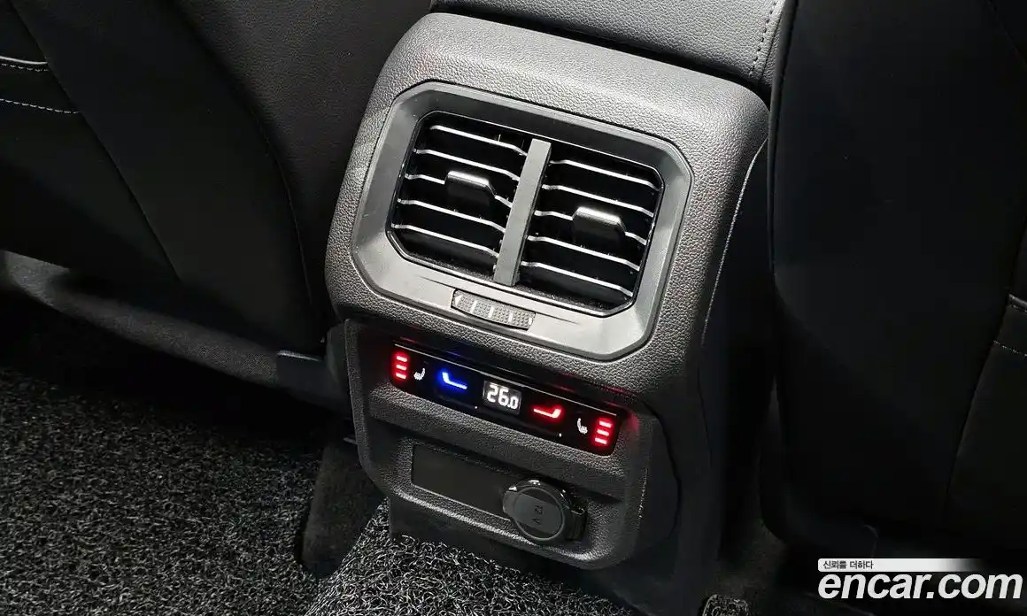 Volkswagen Tiguan 2023 2.0 Автомат в Москве № 198923, фото 14