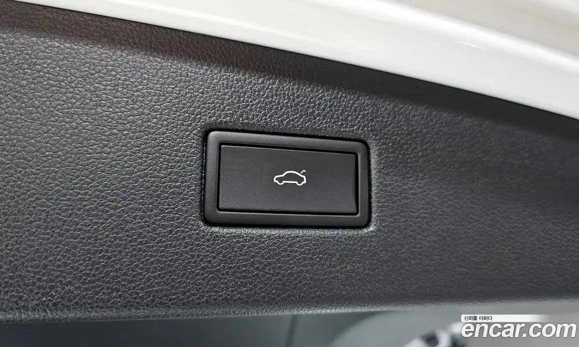 Volkswagen Tiguan 2023 2.0 Автомат в Москве № 198923, фото 20